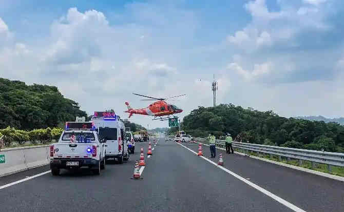 迎江区高速公路汽车救援案例